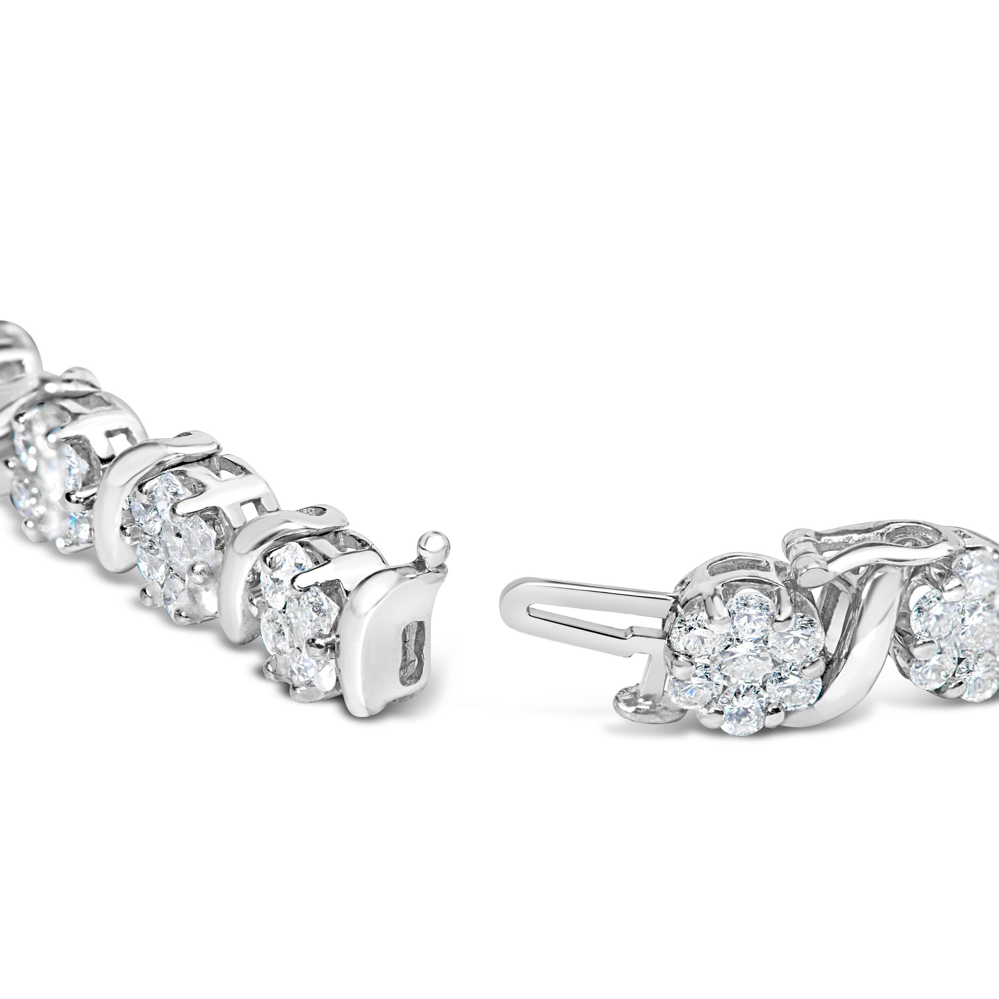 14K White Gold 7 3/8 Cttw Round Brilliant Diamond Floral Cluster and S Link Bracelet (H-I Color, SI2-I1 Clarity) - 7" Inches Bids.com