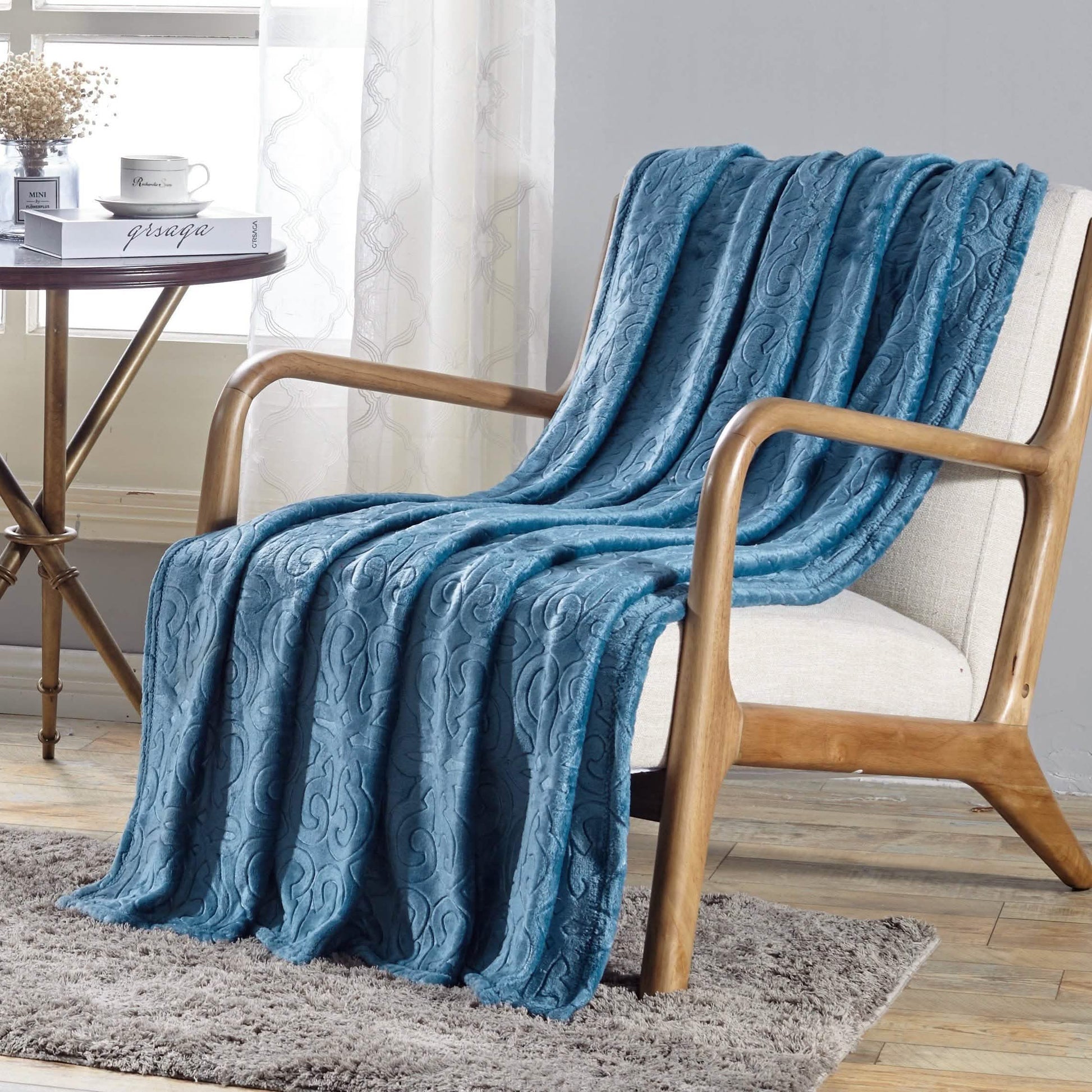 Dama Flannel Fleece Blanket DailySale
