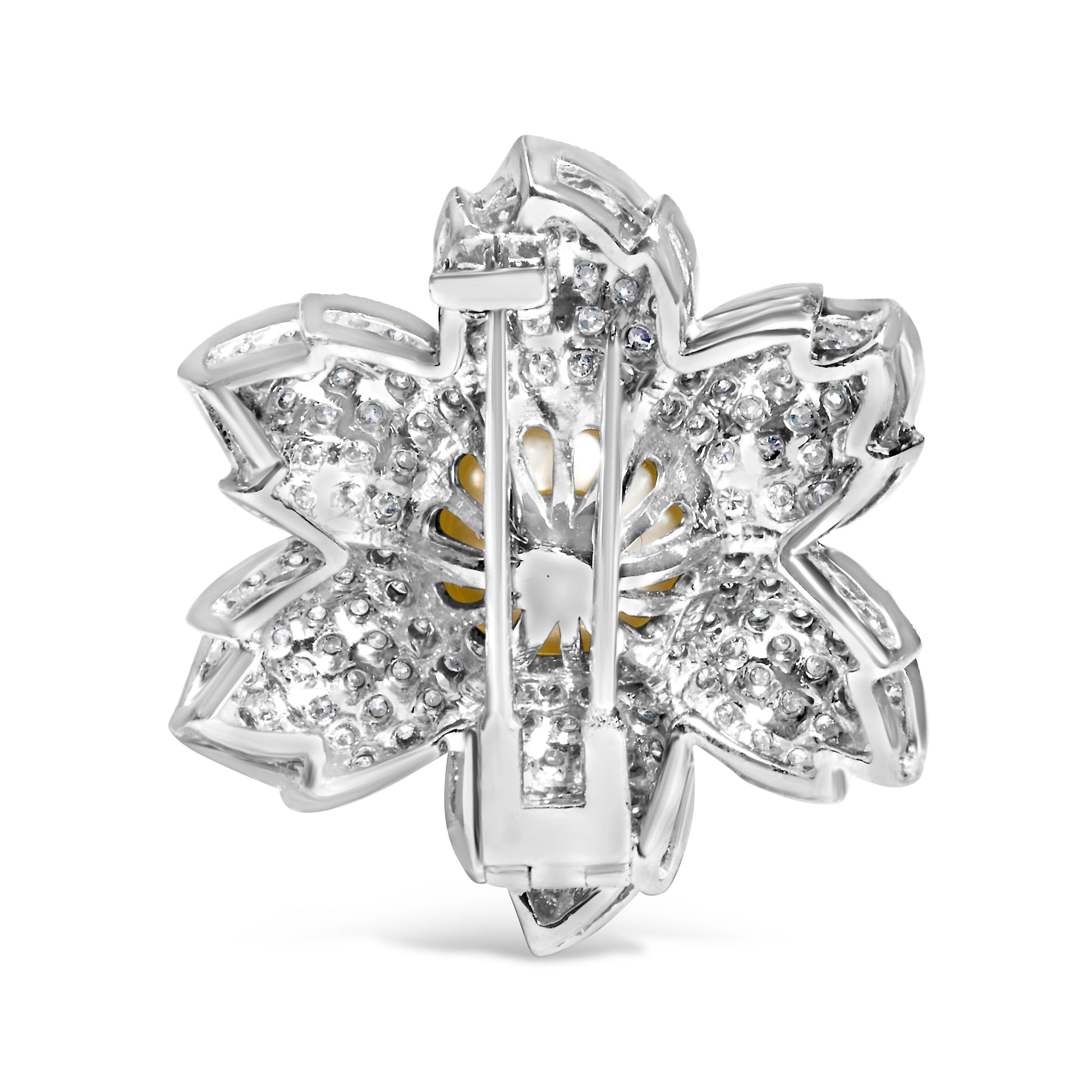 18K White Gold 2 3/4 Cttw Diamond and 12.5 MM Cultured Freshwater Pearl Floral Brooch Pin (G-H Color, VS1-VS2 Clarity) Bids.com