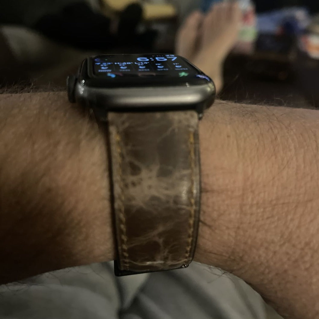 Distressed premium leather watch strap for Apple Watch - Wristwatchstraps.co