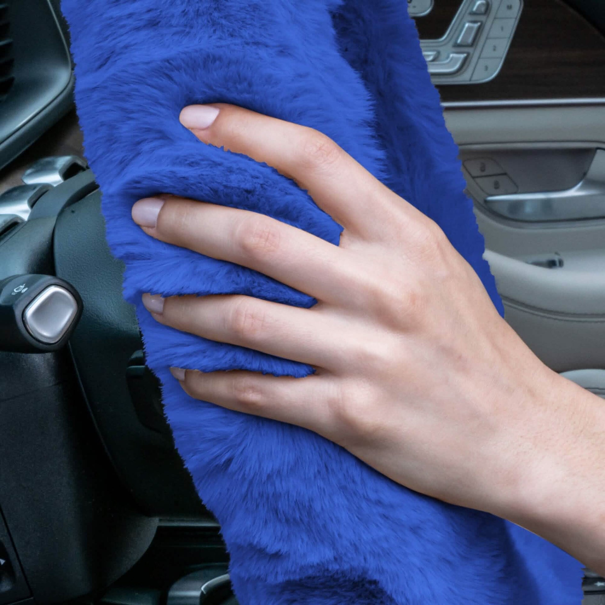 Doe16 Faux Rabbit Fur Steering Wheel Cover DailySale