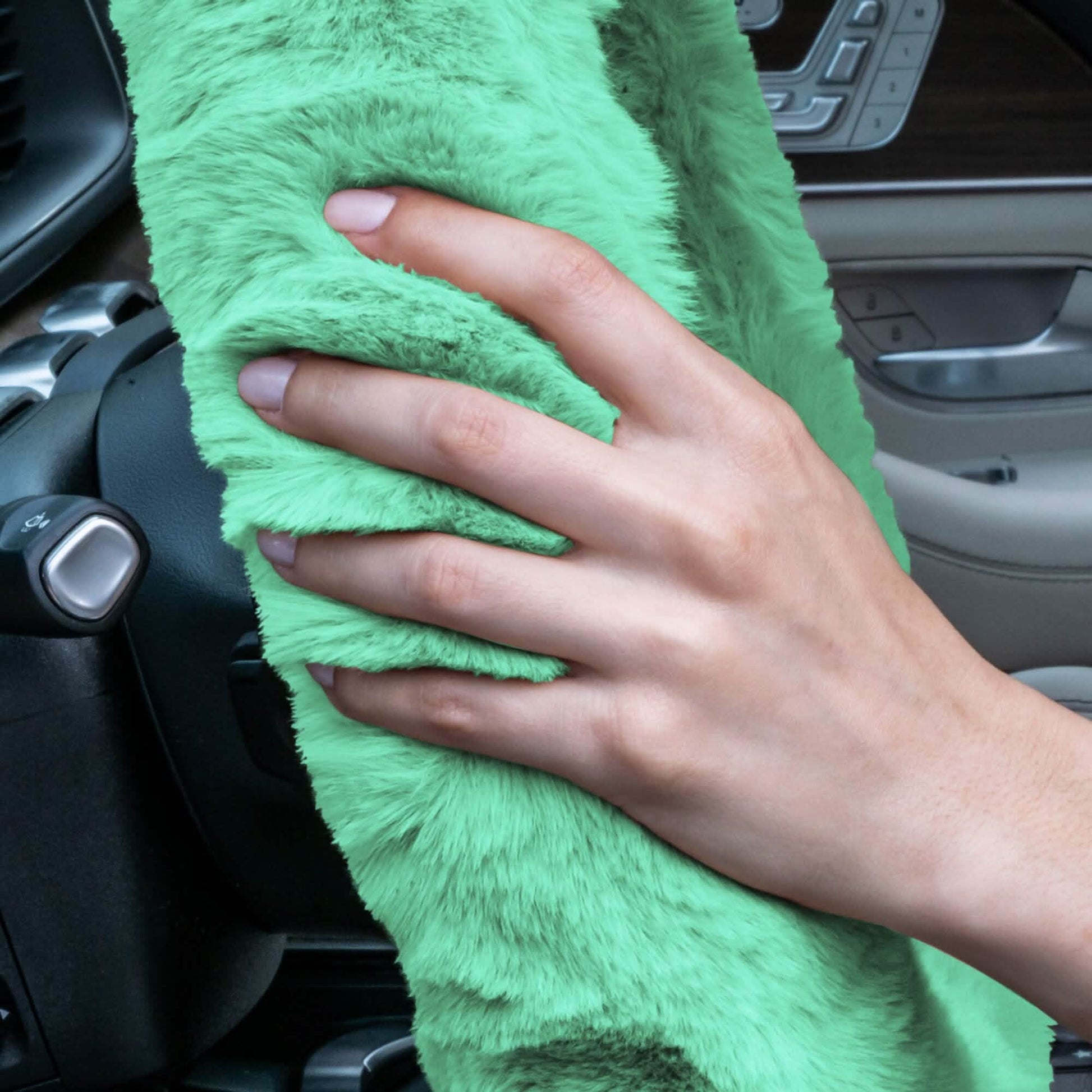 Doe16 Faux Rabbit Fur Steering Wheel Cover DailySale