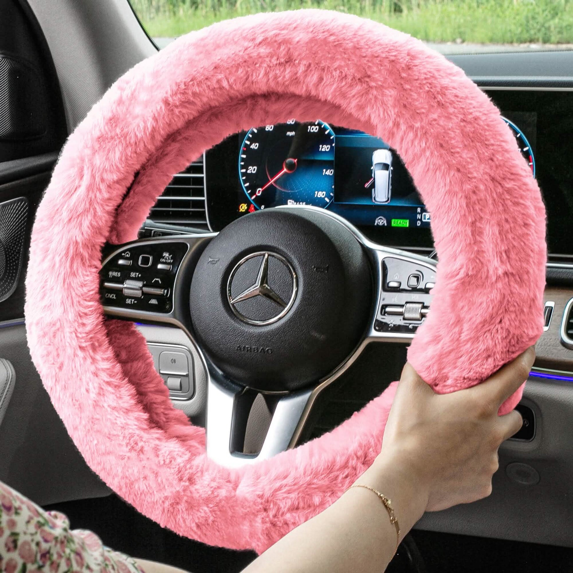 Doe16 Faux Rabbit Fur Steering Wheel Cover DailySale