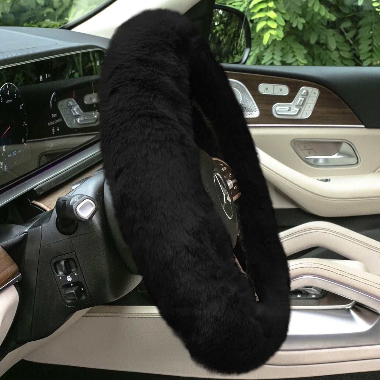 Doe16 Faux Rabbit Fur Steering Wheel Cover DailySale