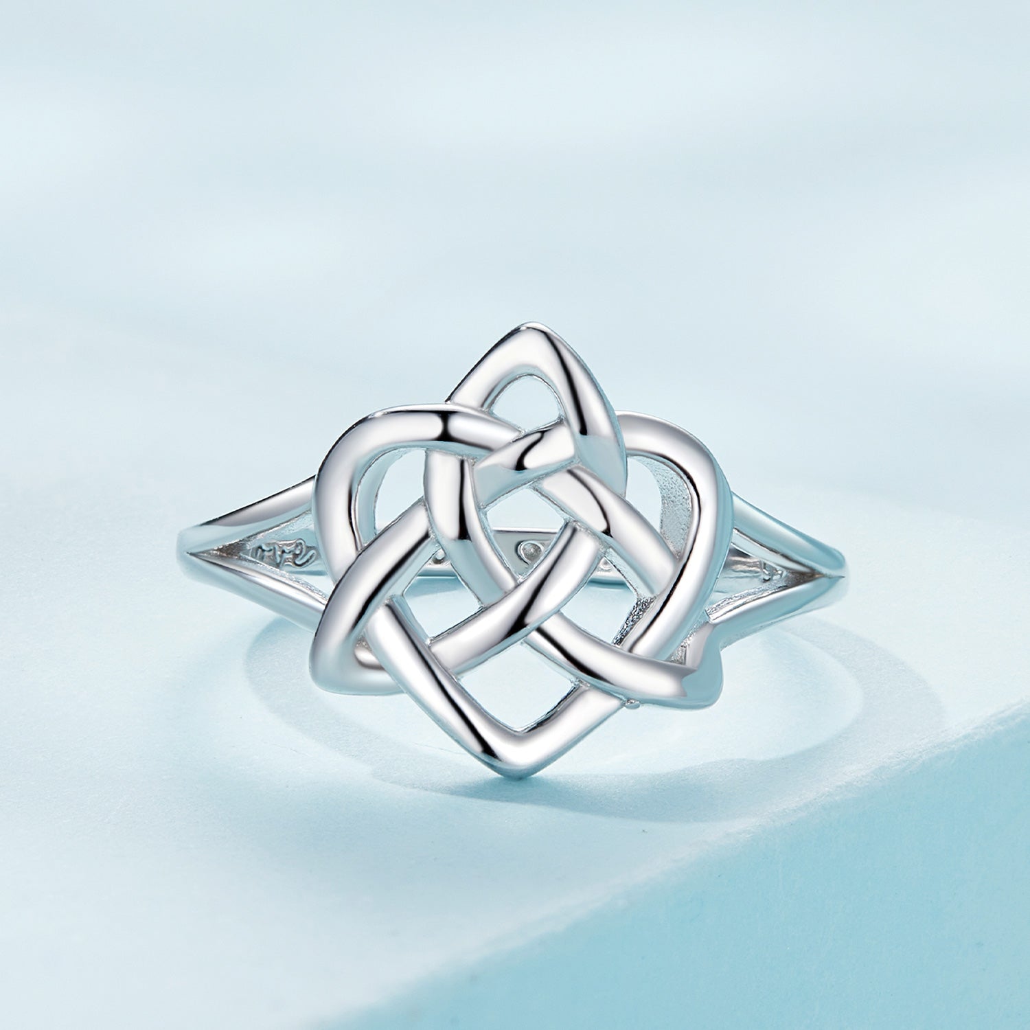 925 Sterling Silver Ring Size 6.0 with Platinum Plating Bids.com
