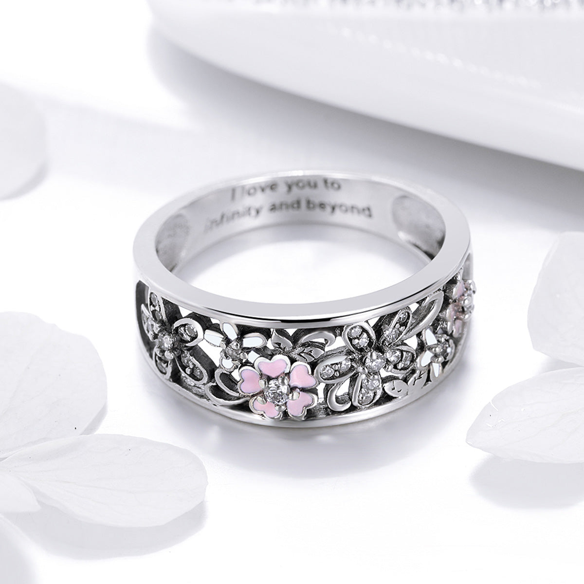 S925 Sterling Silver Ring Size 6.0 Bids.com