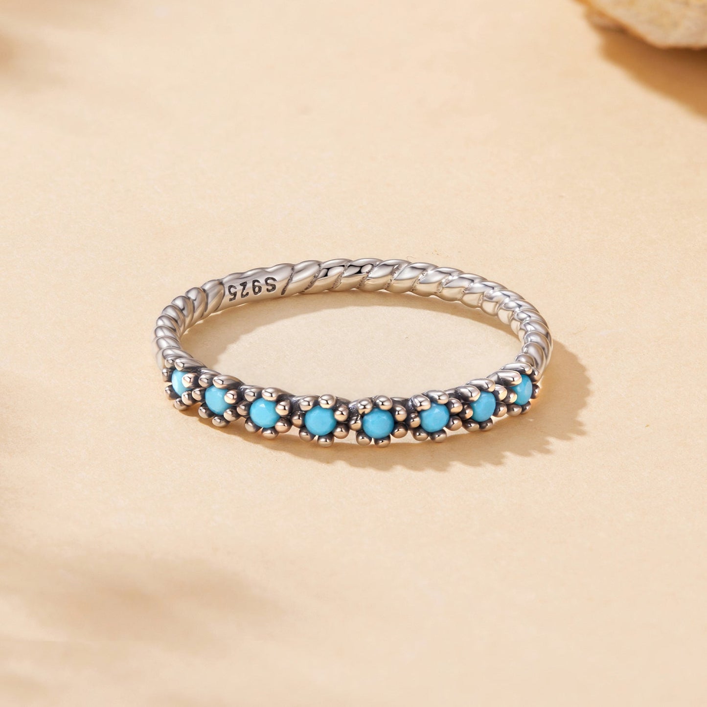 925 Sterling Silver Synthetic Turquoise Ring Size 6.0 Bids.com