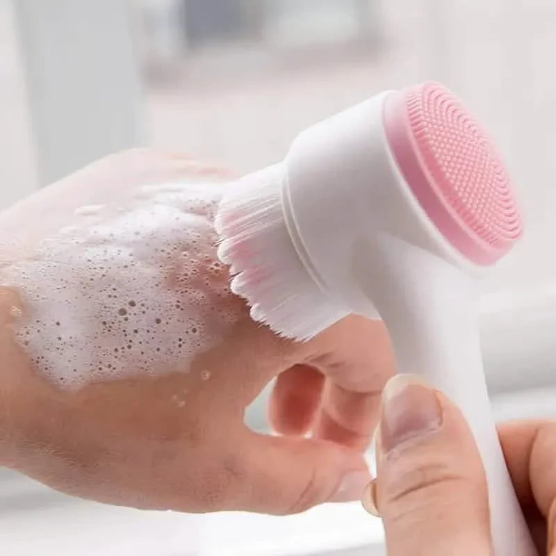 Dual-Sided Face Exfoliating & Deep Pore Cleansing Brush with Soft Bristle & Silicone Facial Scrubber DailySale