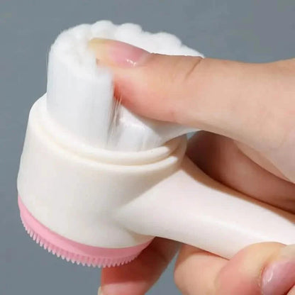 Dual-Sided Face Exfoliating & Deep Pore Cleansing Brush with Soft Bristle & Silicone Facial Scrubber DailySale