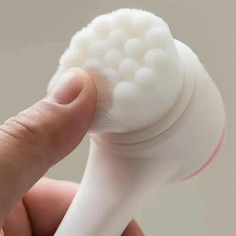 Dual-Sided Face Exfoliating & Deep Pore Cleansing Brush with Soft Bristle & Silicone Facial Scrubber DailySale