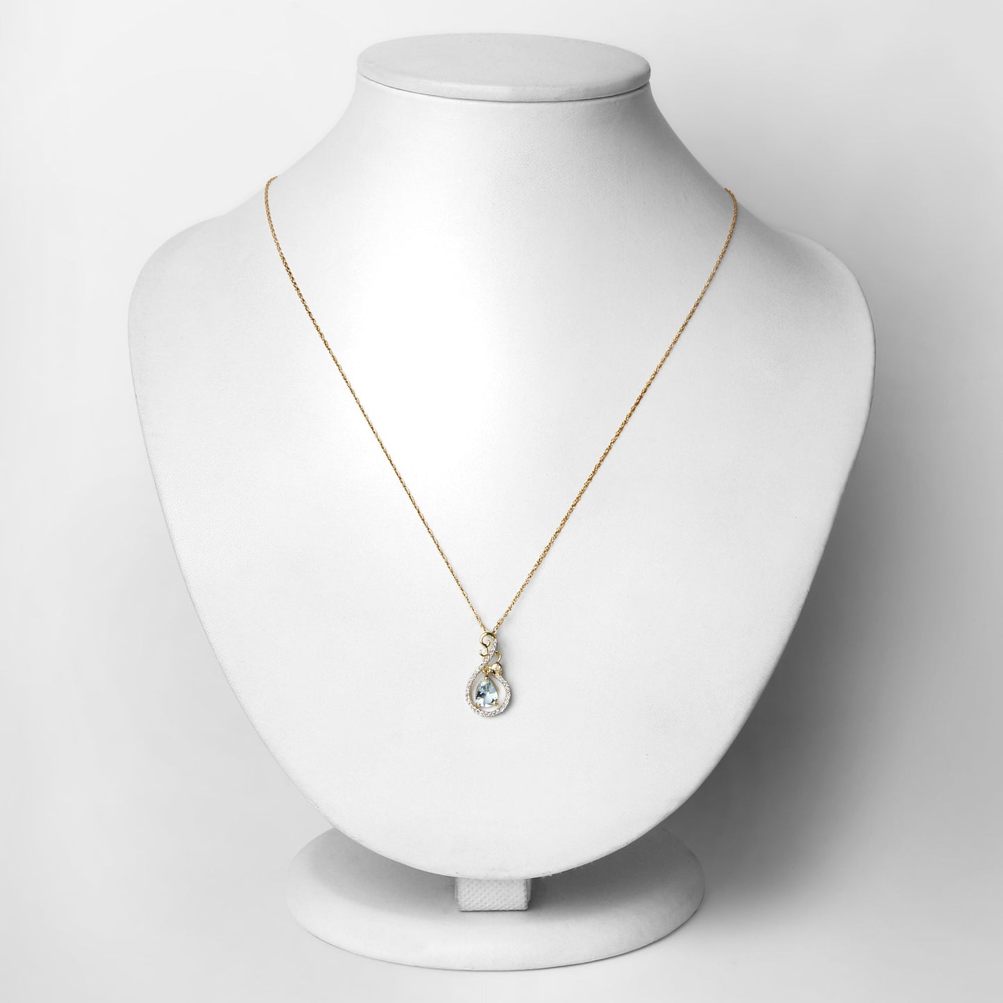 0.76 Carat Genuine Aquamarine and White Diamond 14K Yellow Gold Pendant Bids.com