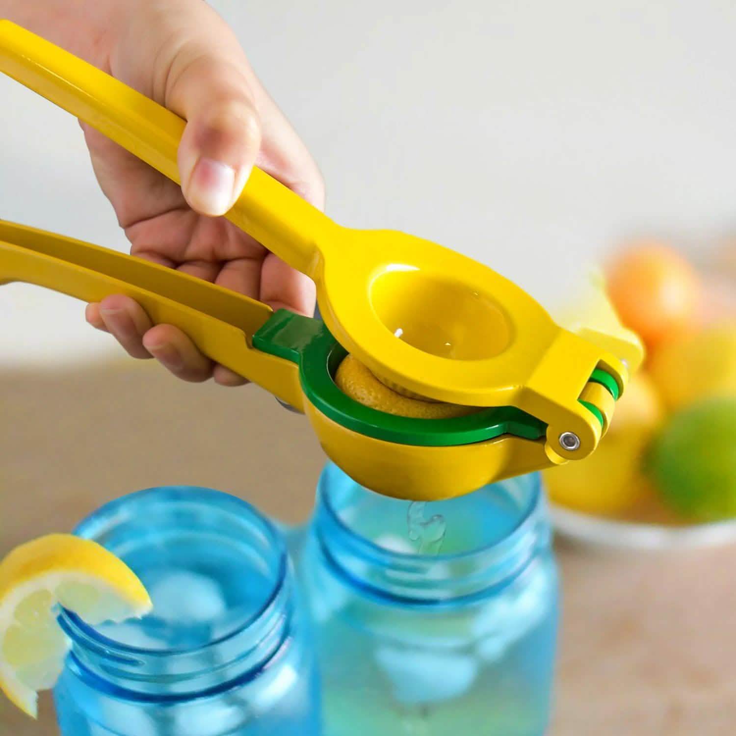 Easy-To-Use Manual Lemon Squeezer DailySale