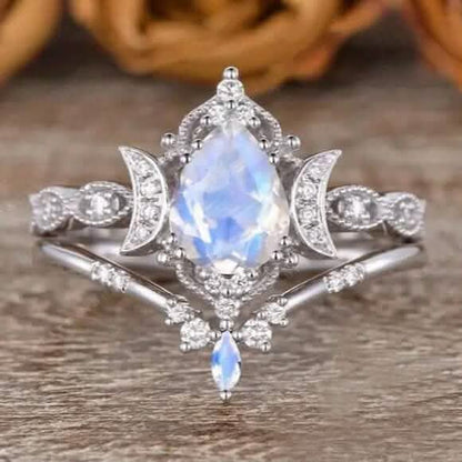 Elegant Moon Crown Ring DailySale