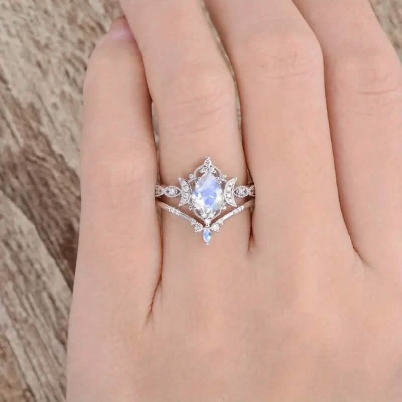 Elegant Moon Crown Ring DailySale