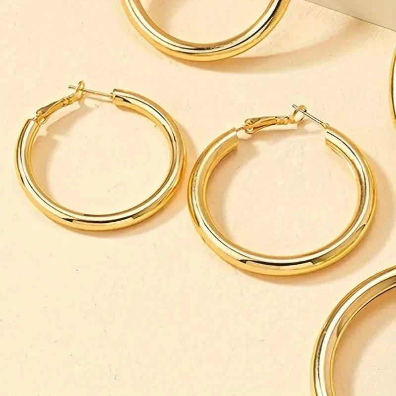Elegant, Trendy and Shiny Gold Hoop Earrings DailySale