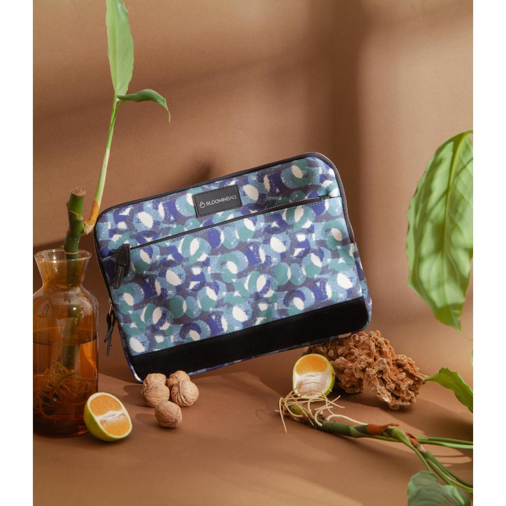 Eternal Circles 13 Inch Laptop / MacBook Sleeve Mizuri Leather