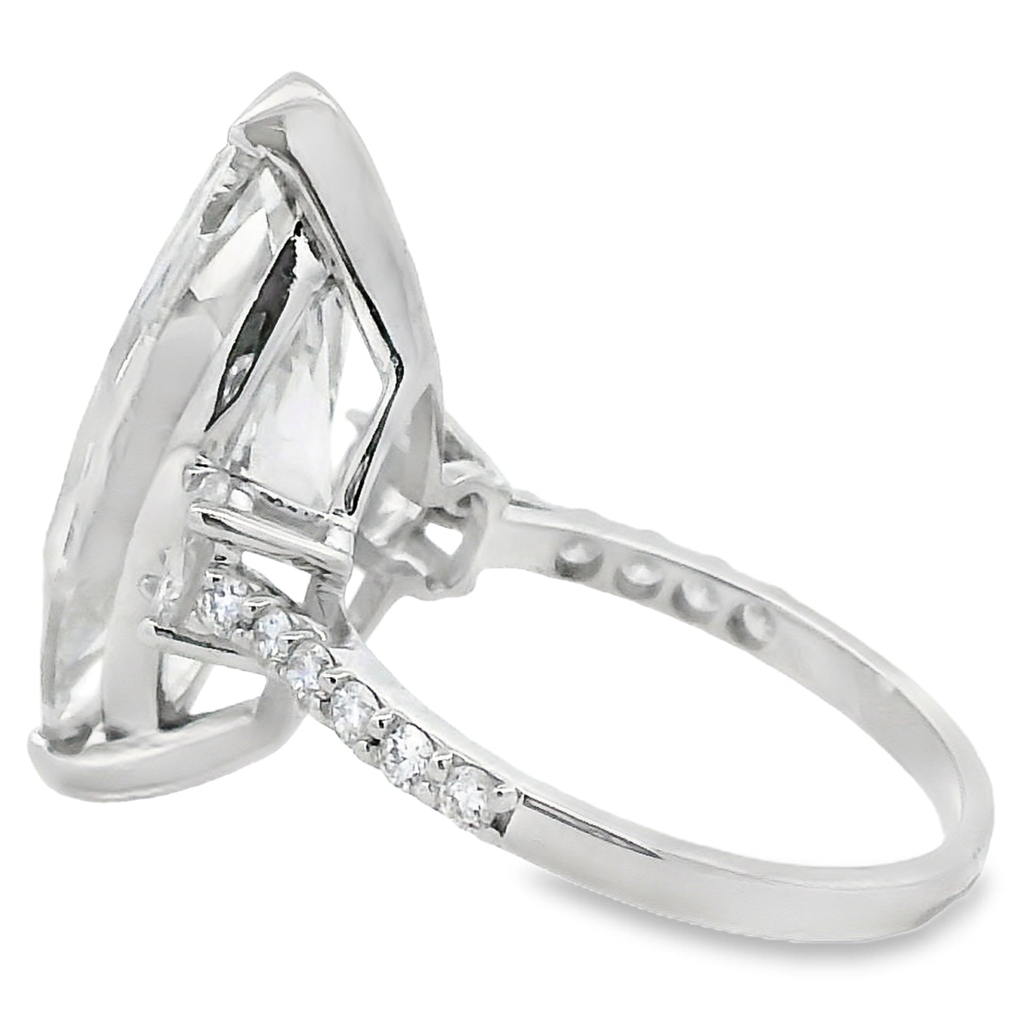 9.85ct Lab Grown Diamond Eng Only 14KT White Gold Bids.com