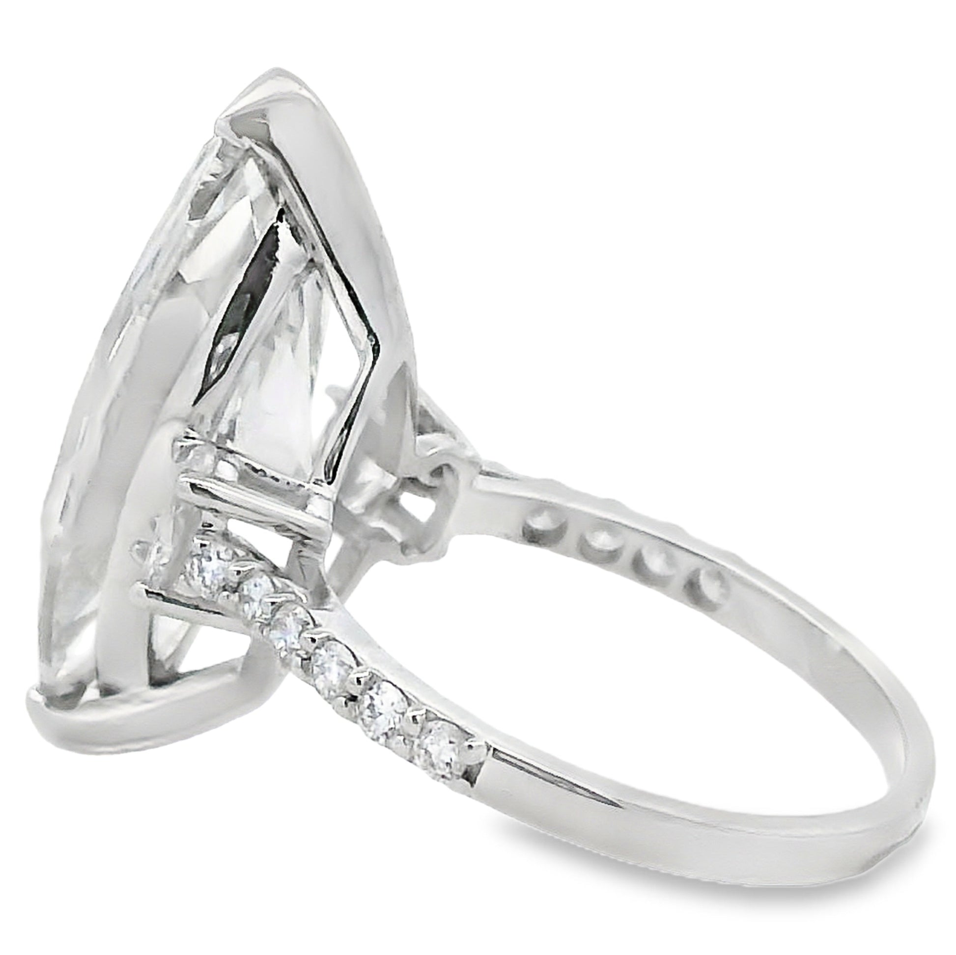 9.85ct Lab Grown Diamond Eng Only 14KT White Gold Bids.com