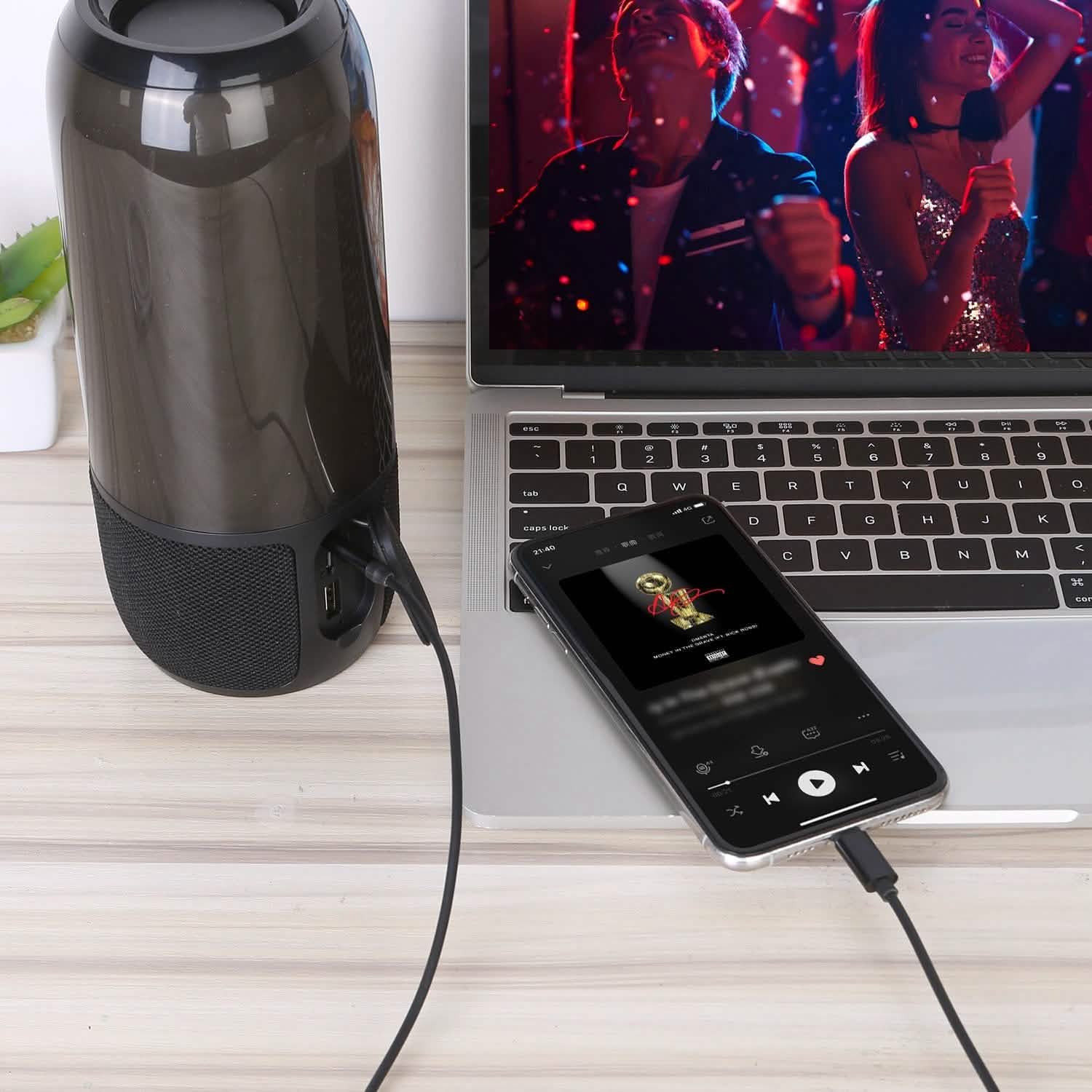 iOS 8 Pin to 3.5mm Aux Audio Adapter Cord DailySale