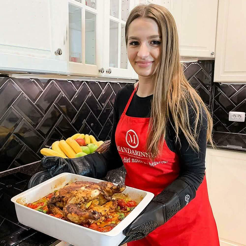 Mandarinne Silicone Oven Mitts and Apron Set DailySale