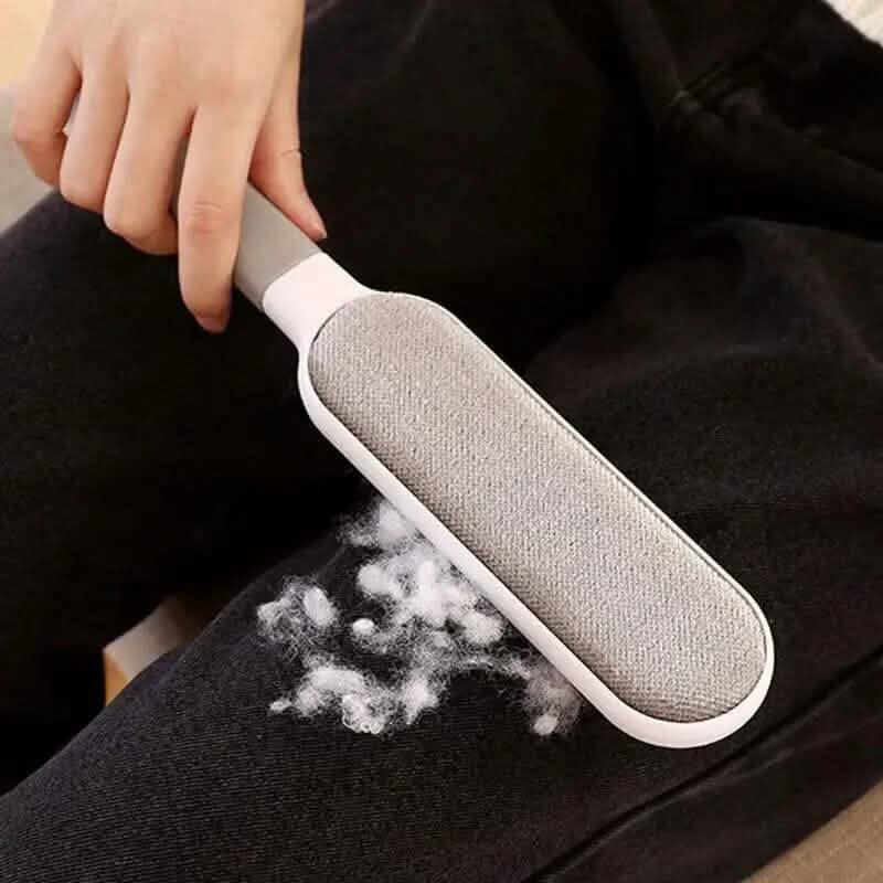 Manual Electrostatic Sticky Lint Pet Hair Dust Brush DailySale