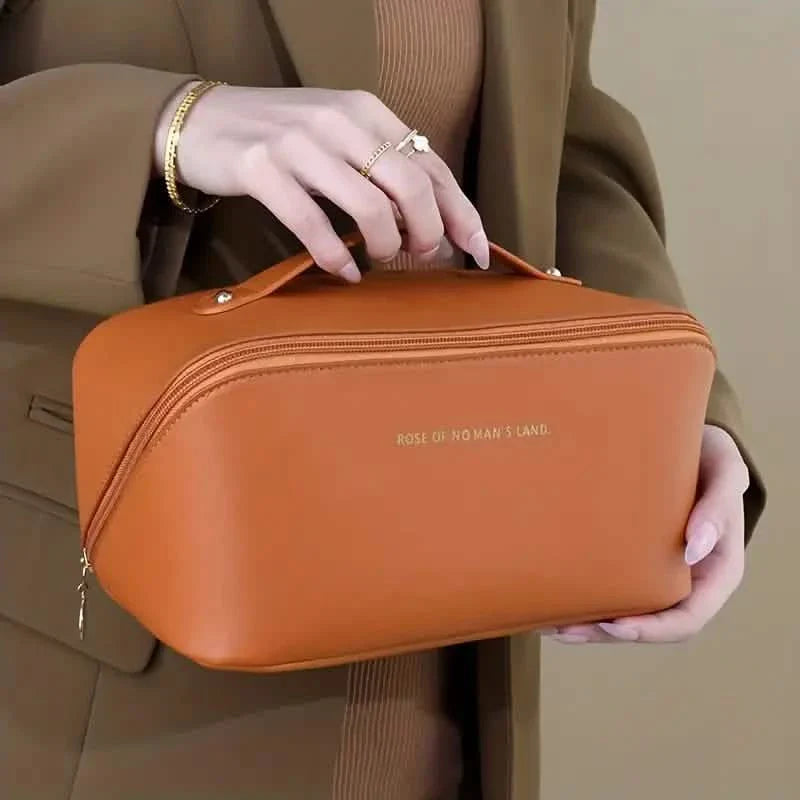 Minimalist Makeup Zipper Pouch DailySale