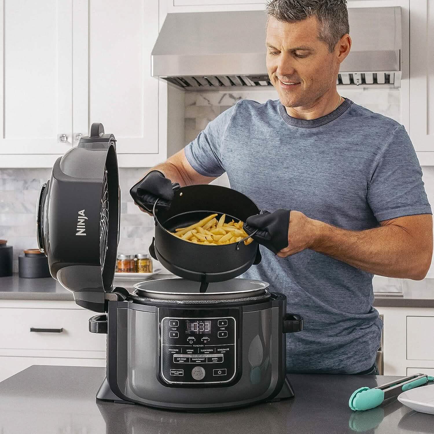 Ninja Pressure Cookers & Canners, 6.5 qt, Black (Refurbished) DailySale