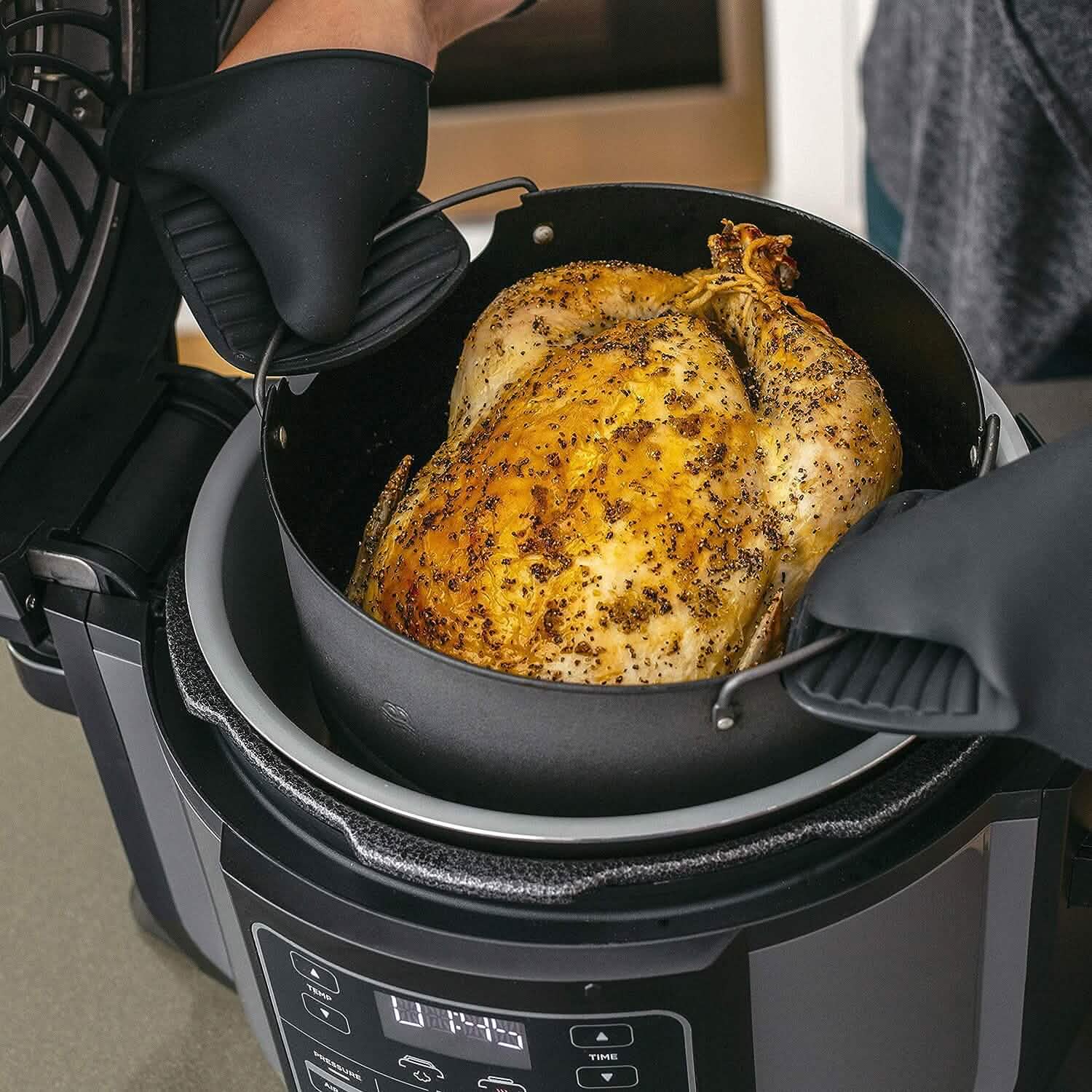 Ninja Pressure Cookers & Canners, 6.5 qt, Black (Refurbished) DailySale