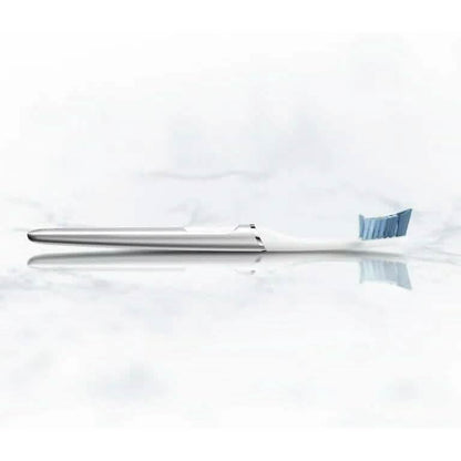 Oral-B Clic Deluxe Starter Kit, Manual Toothbrush with 3 Brush Heads & Magnetic Brush Mount DailySale