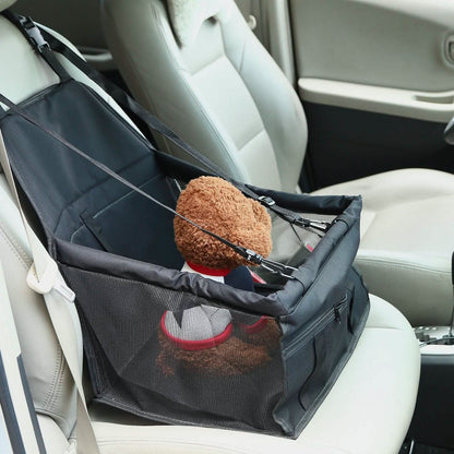 Pet Travel Carrier with Clip-On Safety Leash Zipper Storage Pocket for Pets up to 20lbs DailySale