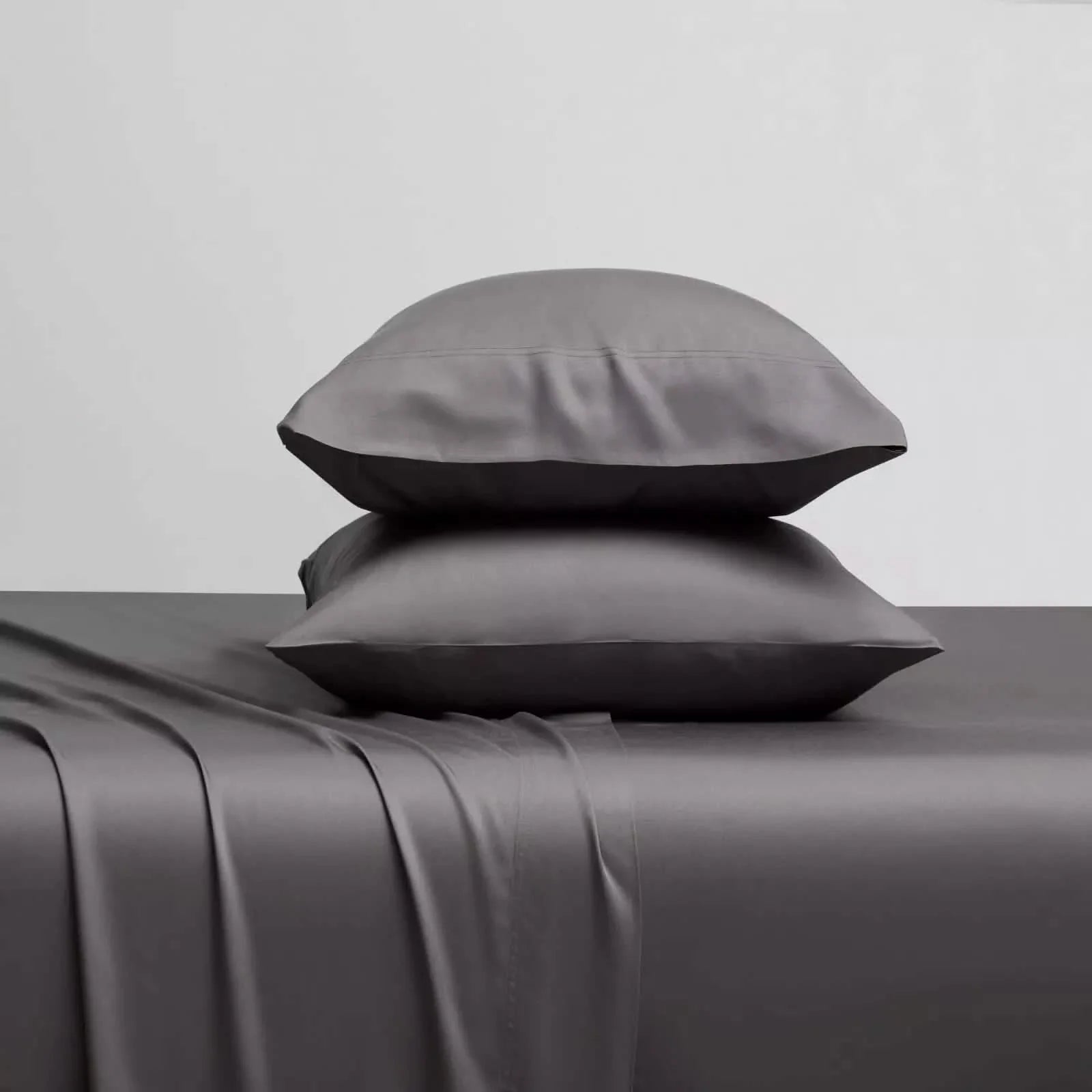 4-Piece Set: Kathy Ireland 300 Thread Count 100% Bamboo Sheet Set DailySale