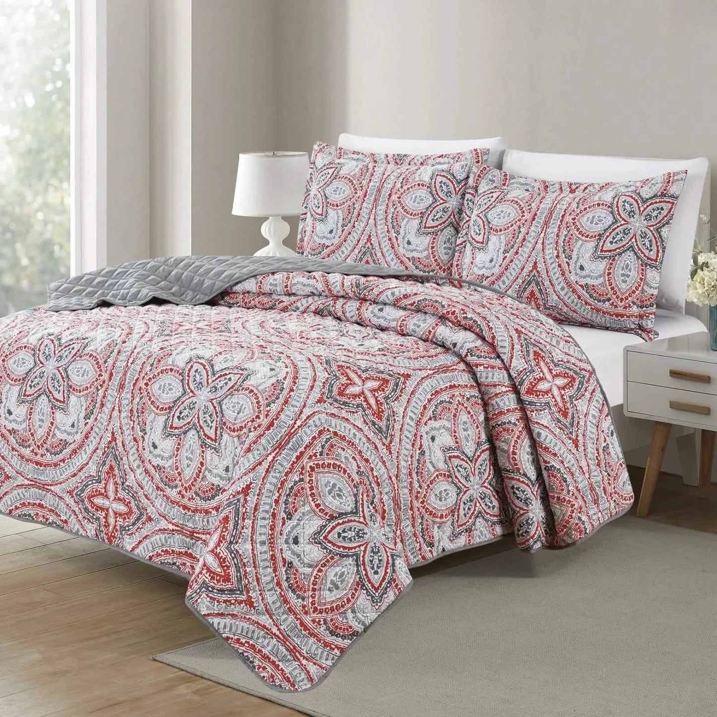 3-Piece Set: Bibb Home Printed Reversible Quilt Set DailySale