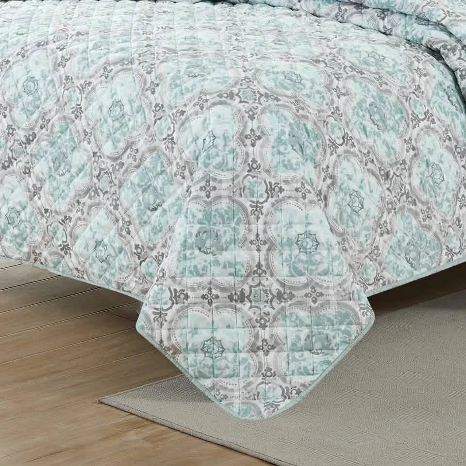 3-Piece Set: Bibb Home Printed Reversible Quilt Set DailySale