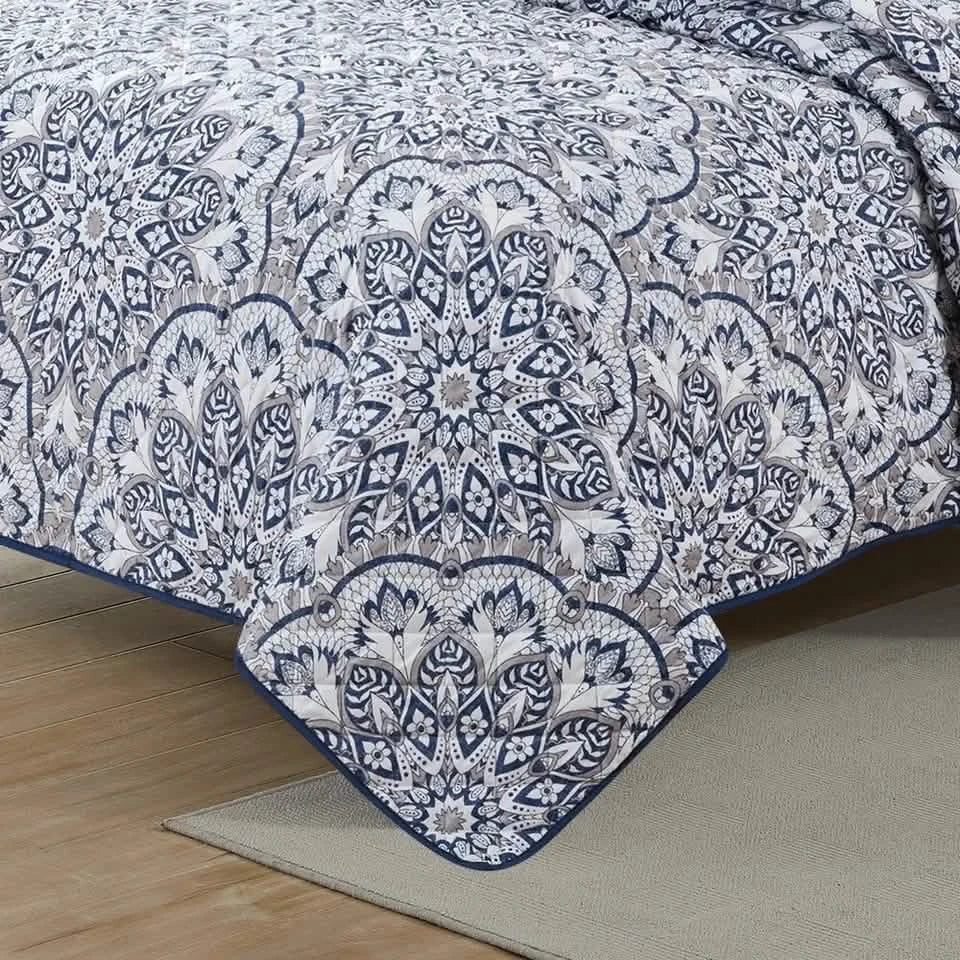 3-Piece Set: Bibb Home Printed Reversible Quilt Set DailySale