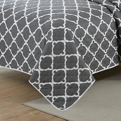 3-Piece Set: Bibb Home Printed Reversible Quilt Set DailySale