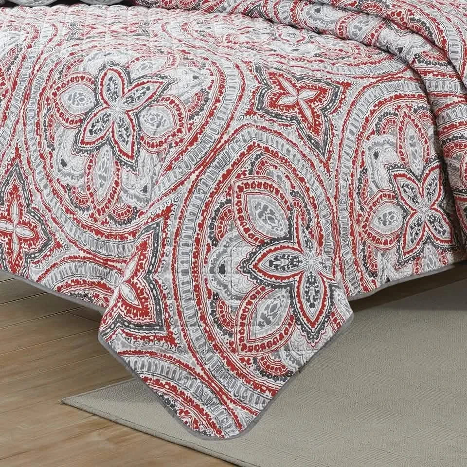 3-Piece Set: Bibb Home Printed Reversible Quilt Set DailySale