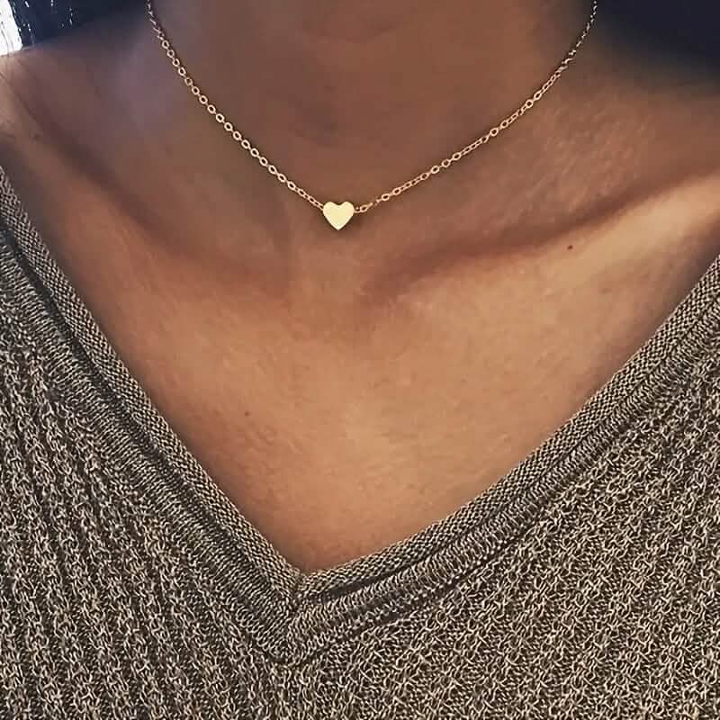 Simple Exquisite Heart-Shaped Pendant Alloy Necklace DailySale