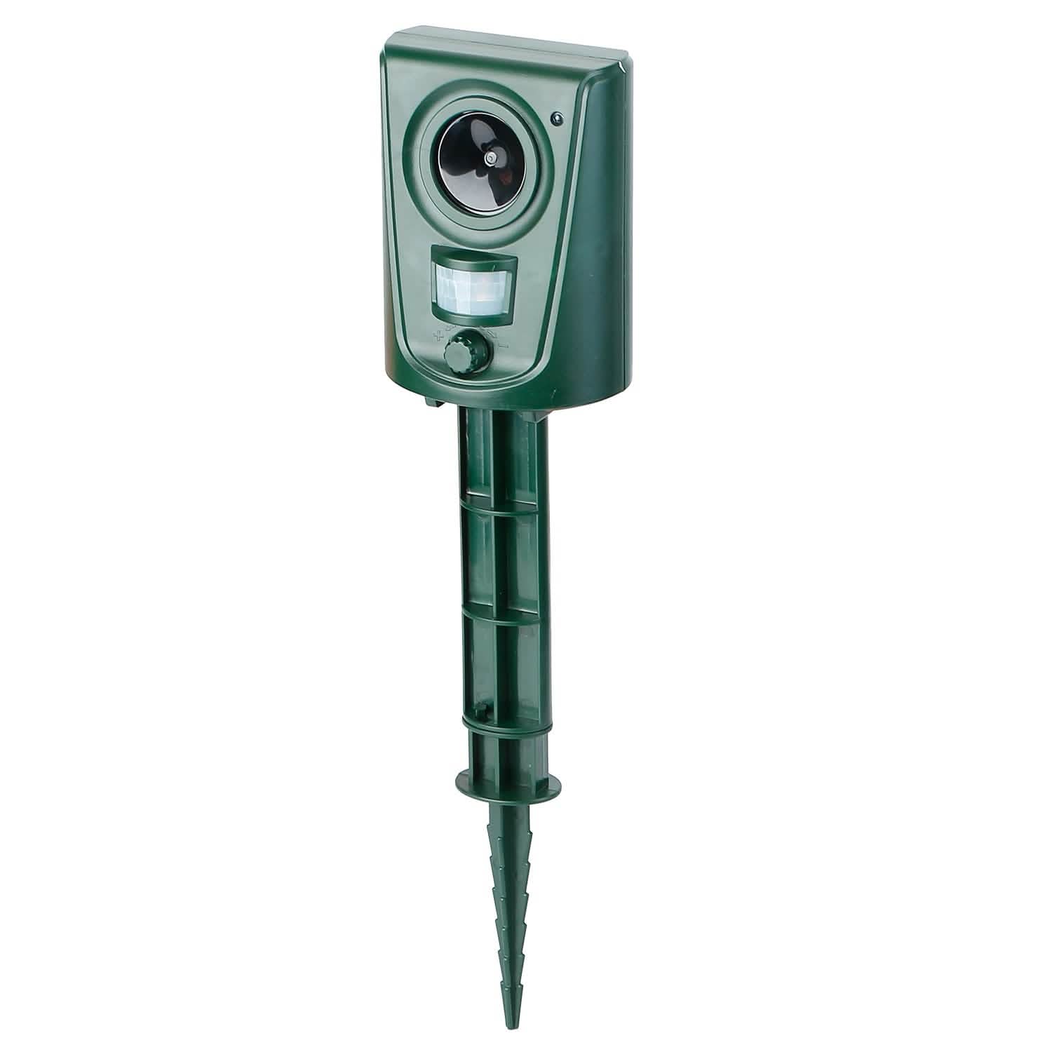 Ultrasonic Animal Repeller IP4 Waterproof Motion Sensor Repellent with Flashing Led Light DailySale