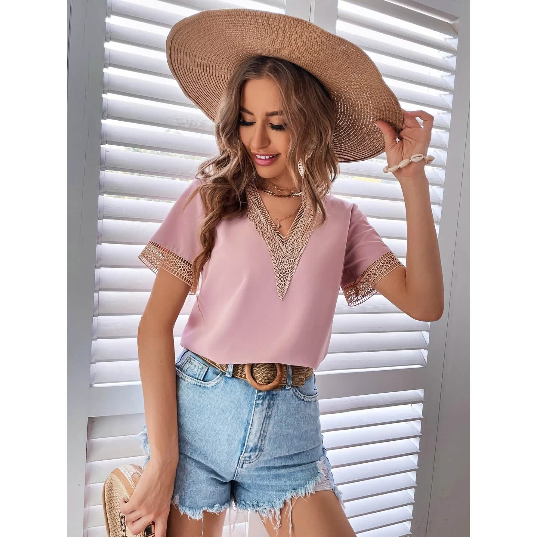 Women's Contrast Guipure Lace Blouse DailySale